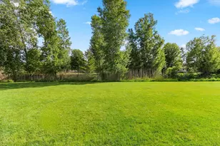 1172 Lansdale Cir, De Pere, WI 54115 - Photo 9
