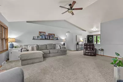 W5546 Mutzy Way, Appleton, WI 54915 - Photo 3