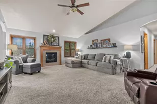 W5546 Mutzy Way, Appleton, WI 54915 - Photo 5