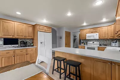 W5546 Mutzy Way, Appleton, WI 54915 - Photo 7