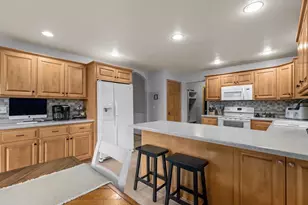 W5546 Mutzy Way, Appleton, WI 54915 - Photo 7