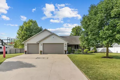 W5546 Mutzy Way, Appleton, WI 54915 - Photo 1