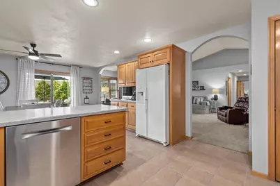 W5546 Mutzy Way, Appleton, WI 54915 - Photo 11