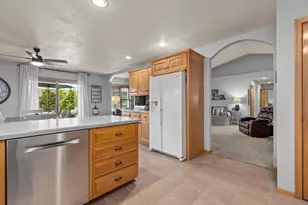 W5546 Mutzy Way, Appleton, WI 54915 - Photo 11