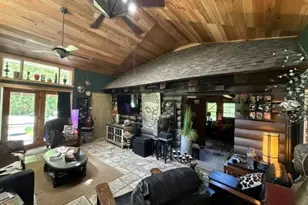 35537 Log House Ln, Prairie Du Chien, WI 53821 - Photo 17