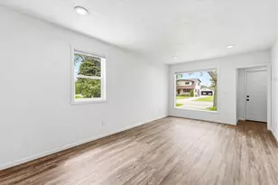 834 Oak St, De Pere, WI 54115 - Photo 5