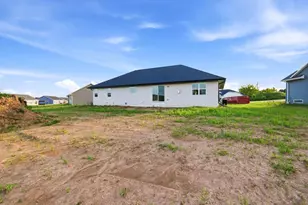 575 Emerald Isle Ct, Wrightstown, WI 54180 - Photo 31