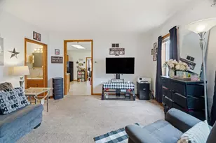 613 Shawano Ave, Oshkosh, WI 54901 - Photo 5