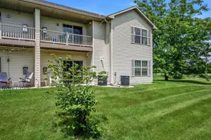 516 River Rd, Columbus, WI 53925 - Photo 21