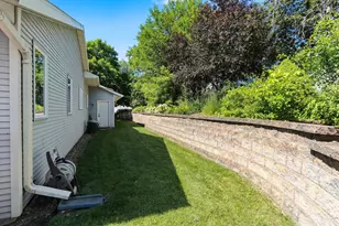 213 Broadview Dr, Green Bay, WI 54301 - Photo 39