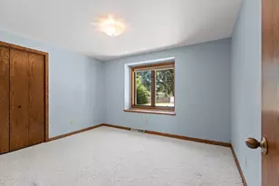 213 Broadview Dr, Green Bay, WI 54301 - Photo 23