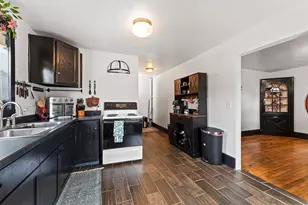 1215 Navarino St, Algoma, WI 54201 - Photo 15
