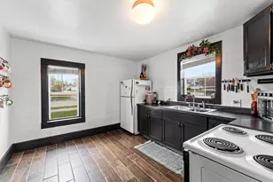 1215 Navarino St, Algoma, WI 54201 - Photo 17