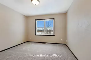 1756 Betty Jean Ln, Green Bay, WI 54313 - Photo 7
