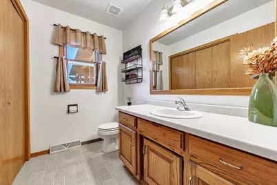 2146 Deer Point Lane, De Pere, WI 54115 - Photo 17