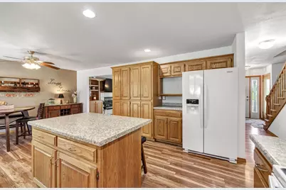 2146 Deer Point Lane, De Pere, WI 54115 - Photo 11