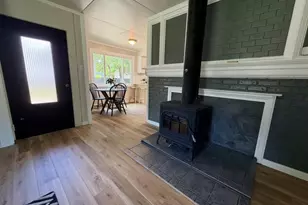 919 W 4th Ave, Oshkosh, WI 54902 - Photo 3