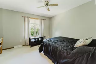 2355 Hickory Ct, Oshkosh, WI 54901 - Photo 33
