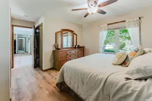 2355 Hickory Ct, Oshkosh, WI 54901 - Photo 13