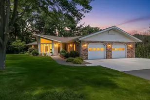 3685 Elmtree Rd, Suamico, WI 54313 - Photo 9