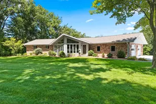 3685 Elmtree Rd, Suamico, WI 54313 - Photo 3