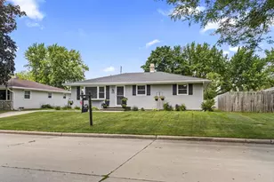 1118 E Park Hills Dr, Appleton, WI 54915 - Photo 19