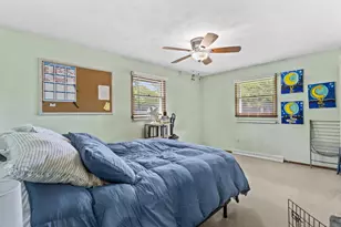 1118 E Park Hills Dr, Appleton, WI 54915 - Photo 9