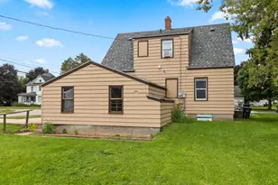 220 S Union St, Shawano, WI 54166 - Photo 7