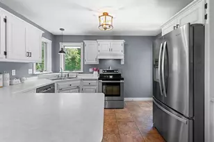 3272 Libby Ln, Green Bay, WI 54313 - Photo 11
