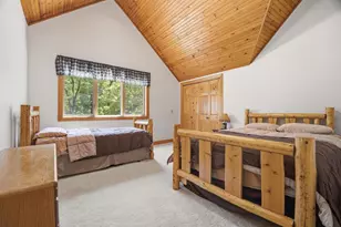 W5596 Hiwela Dr, Wild Rose, WI 54984 - Photo 43