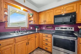 1904 Main Ave, Kaukauna, WI 54130 - Photo 17