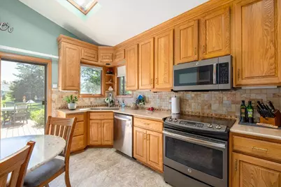 4360 Swallow Banks Lane, Oshkosh, WI 54904 - Photo 7