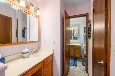 4360 Swallow Banks Lane, Oshkosh, WI 54904 - Photo 13