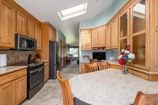 4360 Swallow Banks Ln, Oshkosh, WI 54904 - Photo 9