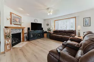 620 Courtland Ave, Oshkosh, WI 54901 - Photo 3