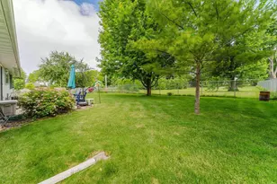 620 Courtland Ave, Oshkosh, WI 54901 - Photo 39