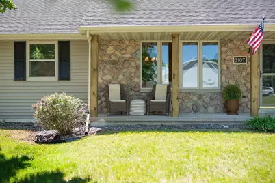 3107 Devroy Lane, Green Bay, WI 54313 - Photo 7