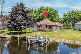 358 S 5th St, Winneconne, WI 54986 - Photo 3