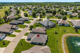 2025 Wisteria Cir, Suamico, WI 54313 - Photo 37