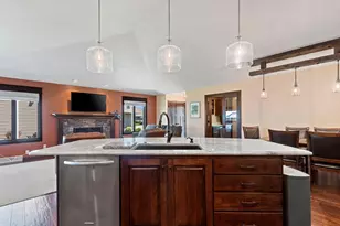 2025 Wisteria Cir, Suamico, WI 54313 - Photo 9