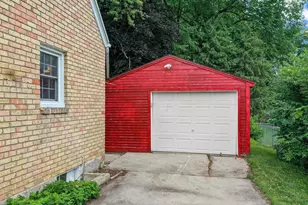 1604 Dousman St, Green Bay, WI 54303 - Photo 27