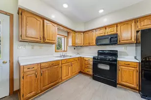 7683 County Rd II, Fremont, WI 54940 - Photo 9