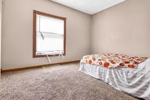 603 S Memorial Dr, Appleton, WI 54914 - Photo 9