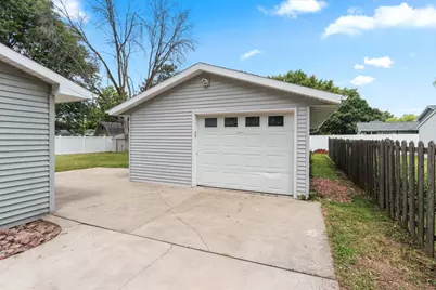2389 Hampton Avenue, Green Bay, WI 54311 - Photo 45