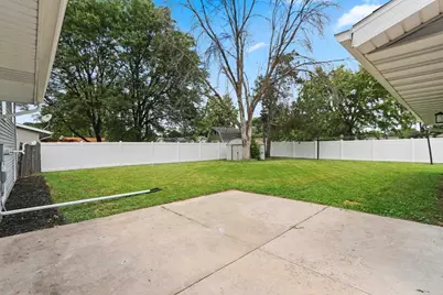 2389 Hampton Avenue, Green Bay, WI 54311 - Photo 43