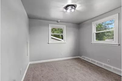2389 Hampton Avenue, Green Bay, WI 54311 - Photo 17