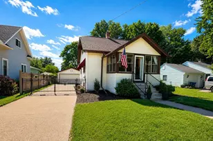 1917 Vinland St, Oshkosh, WI 54901 - Photo 41
