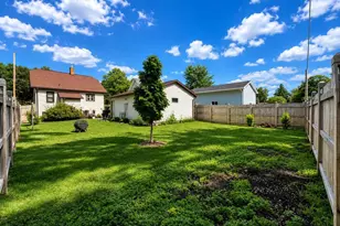 1917 Vinland St, Oshkosh, WI 54901 - Photo 43
