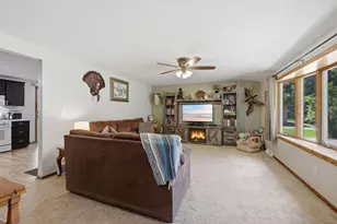 281 Kleeman Ct, Shawano, WI 54166 - Photo 9