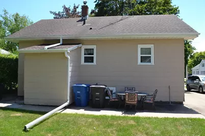 902 W 4th Avenue, Oshkosh, WI 54902 - Photo 23